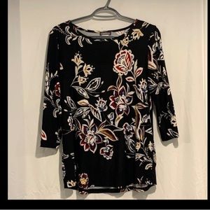 Kim & Co,  Pleated Sleeve Top.